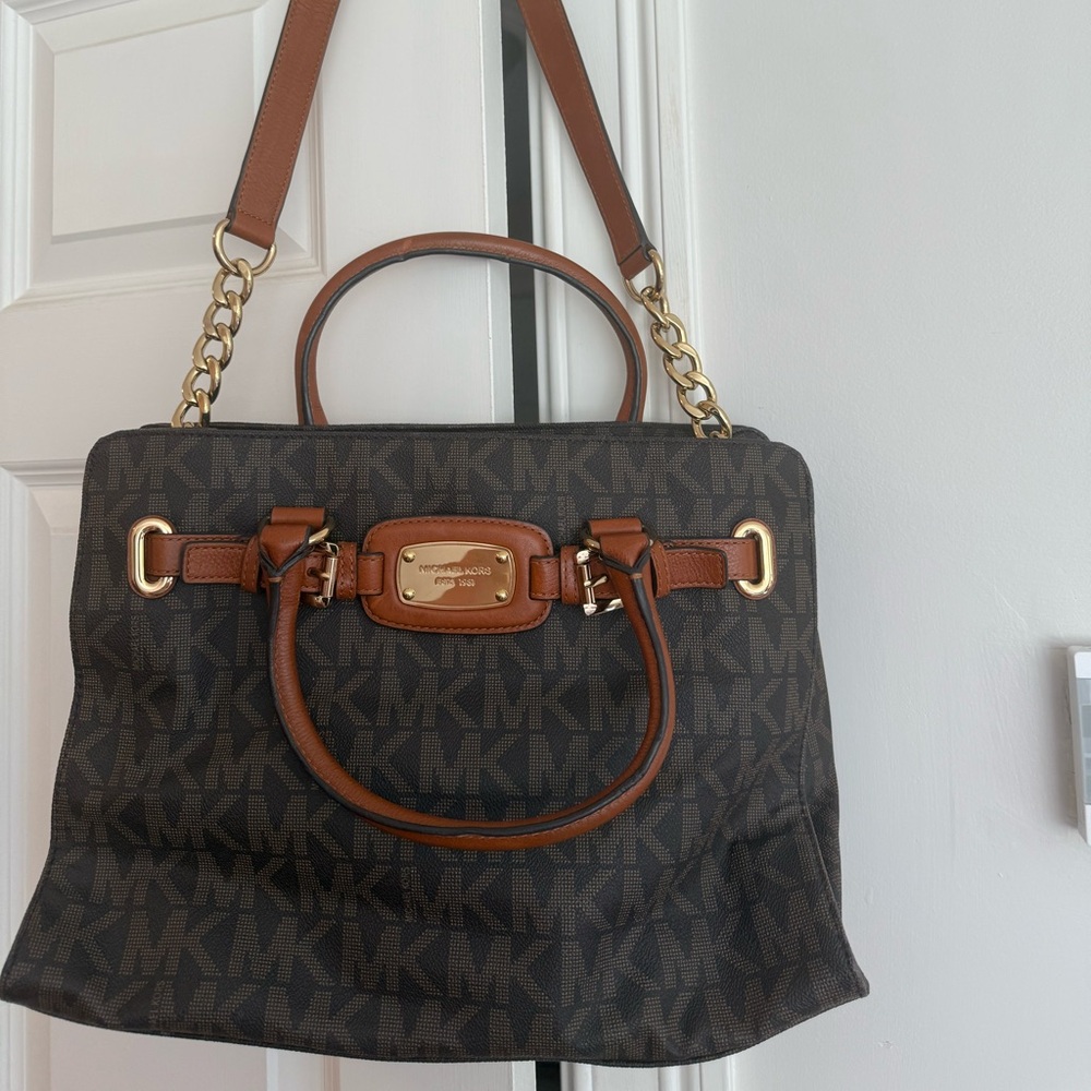 Micheals Kors Hamilton, Wallet + Sperrys